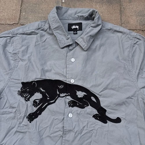 Stussy Men’s Short Sleeve Grey Panther Embroidered Button Up Shirt Small SS18 image 3