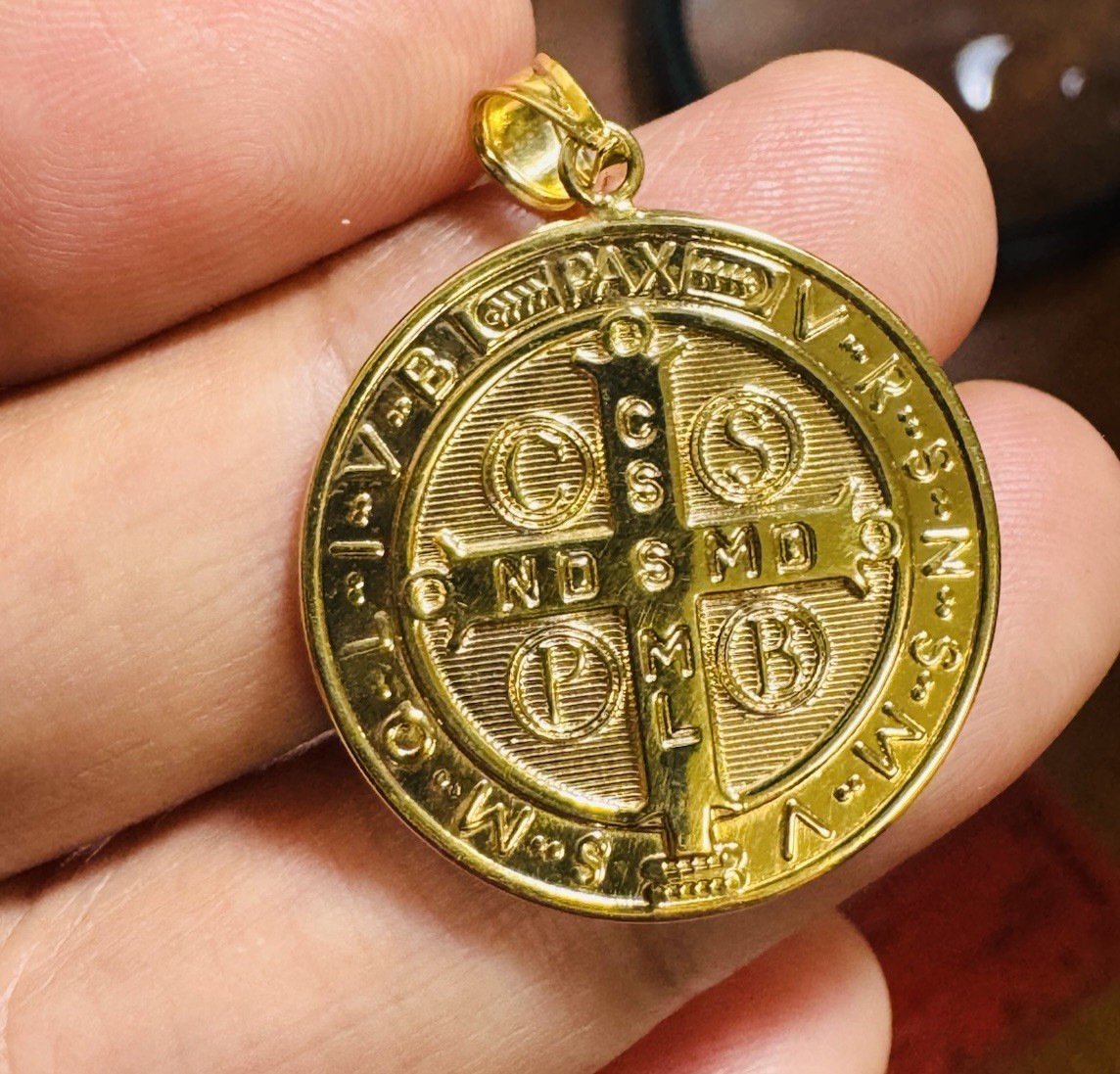 18K 750 Real Genuine Gold Round Saint Pendant 3.6g NO Chain Mens Womens