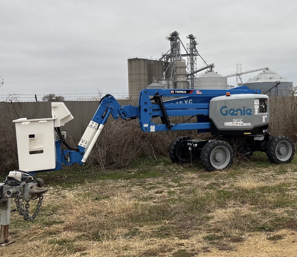 2023 Genie/Terex Z45-XC-Sub Articulating & Telescopic 4WD Manlift