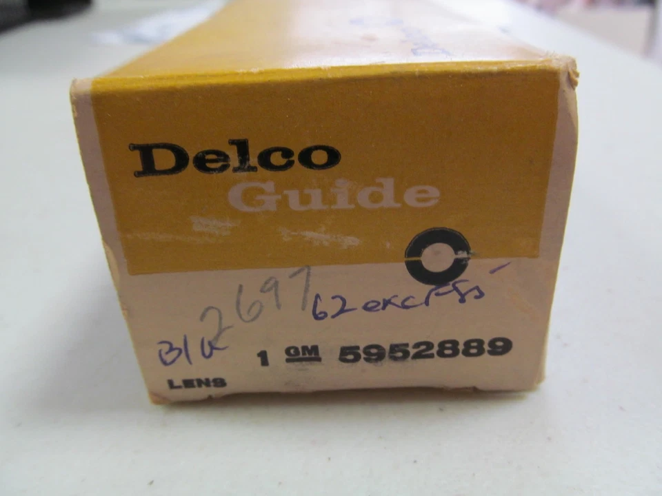 1962 Oldsmobile Super 88 98 NOS GM Reverse Backup Back Up Light Lens Set 5952889 Foto 2 de 4