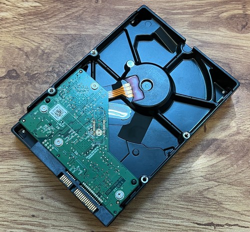 Western Digital WD Blue 500GB 3.5" SATA Hard Drive WD5000AAKX 2060-771640-003 - Picture 4 of 5