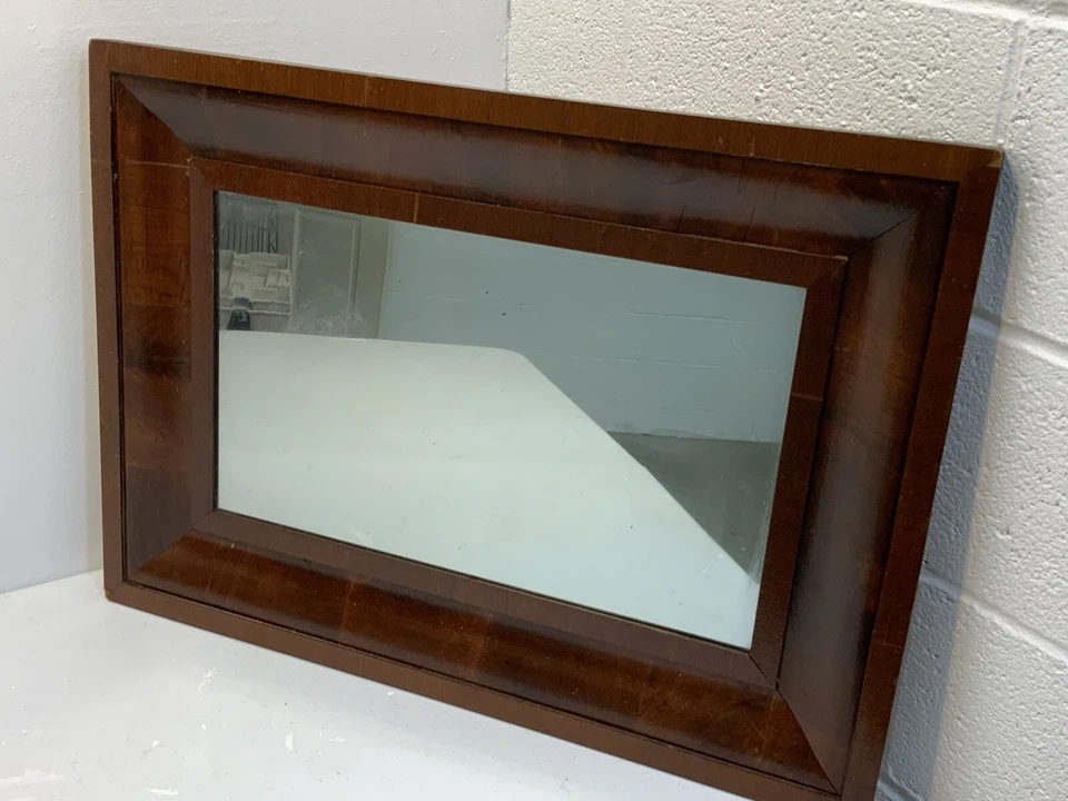 Espejo antiguo americano caoba Ogee, circa 1830-1840, 20 1/2" X 28 3/4" Foto 2 de 4