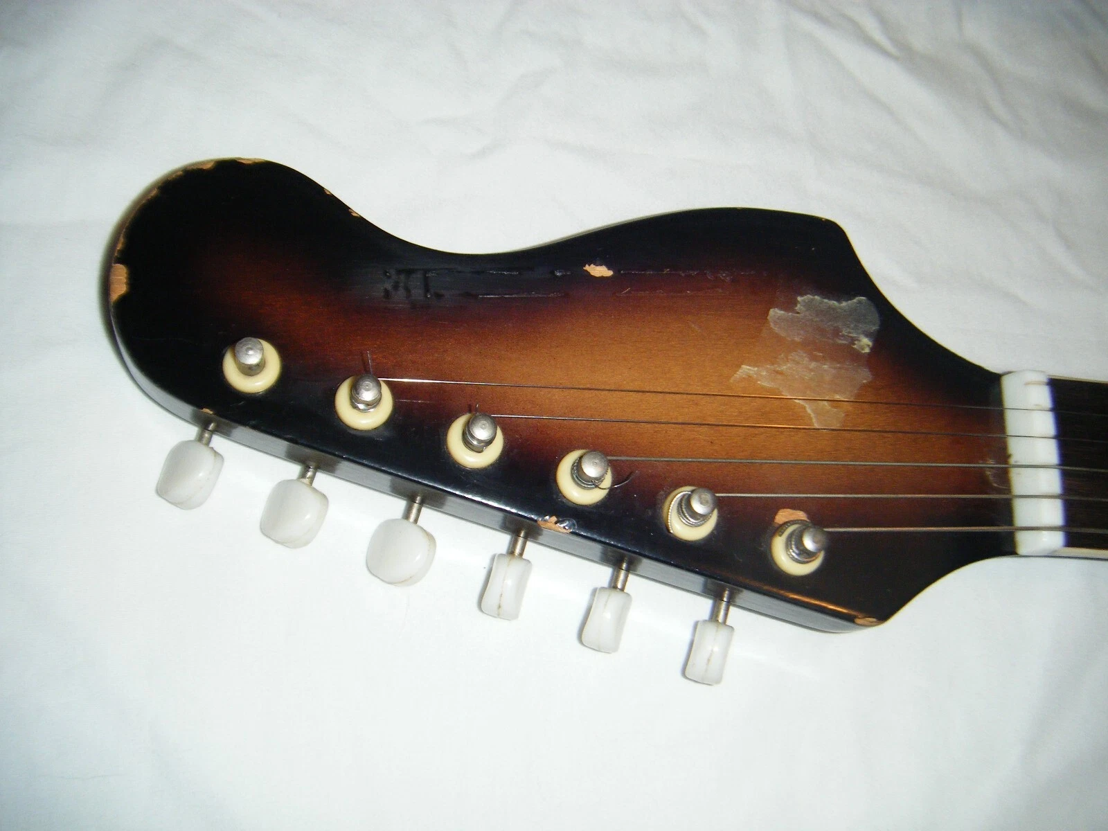 Picture 4 of 14