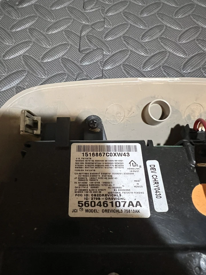 Chrysler Aspen Dodge Durango 2007-2009 domo superior pantalla de luz 56046107AA Foto 4 de 4