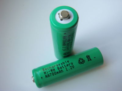 ABSINA Solar-Akku AA – 2 Stück, 800 MAh, 1,2 V, Für Solarleuchten & Mehr