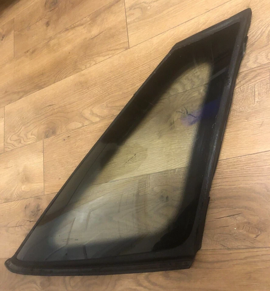 Mercury Sable,1986 年,1987 年,1988 年,1990 年,1991 年,右后方四分之一玻璃 — 第 4/4 张图片