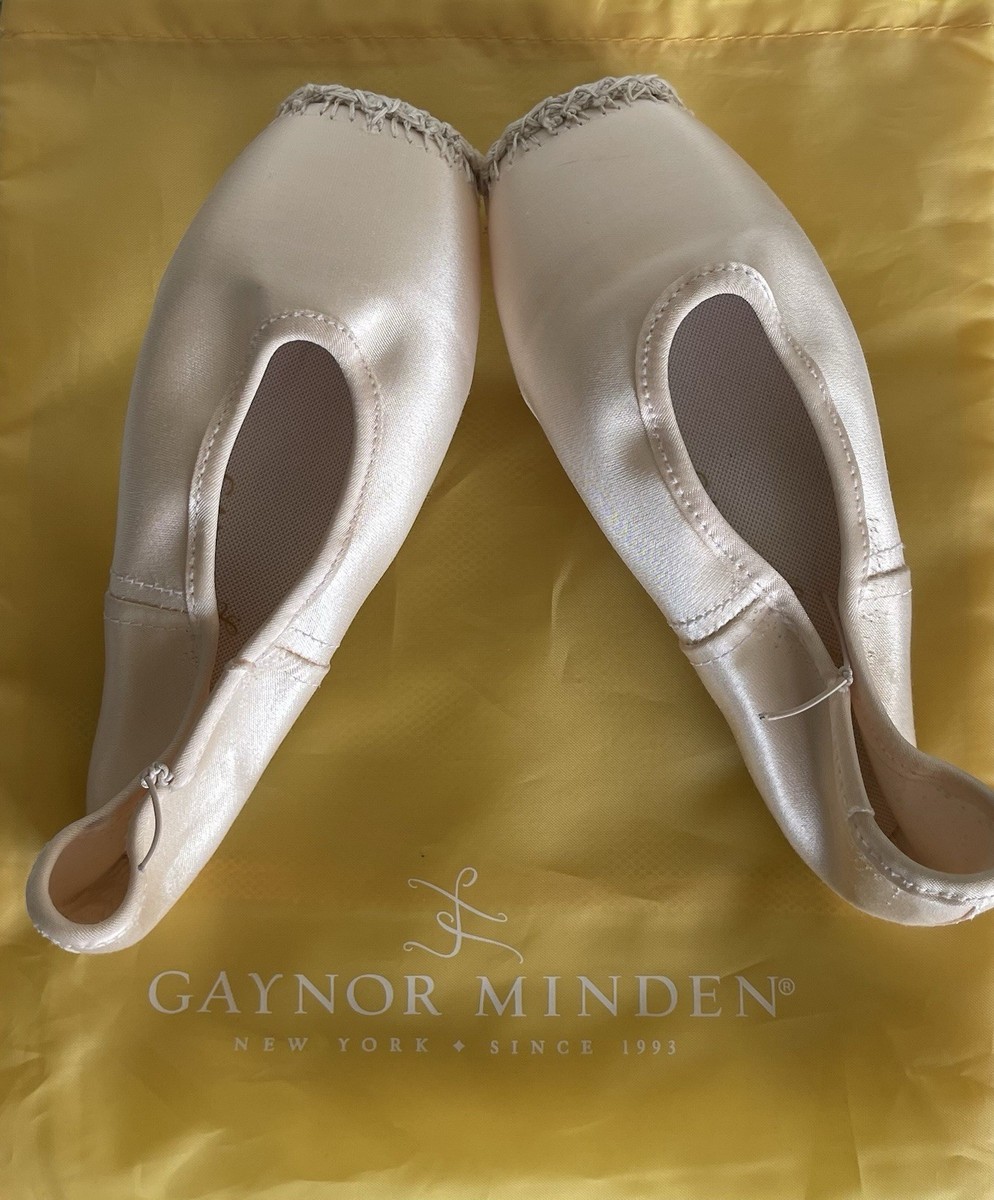 Lyra Gaynor Minden Pointe Shoes – Classic, Size 8, Narrow, 4