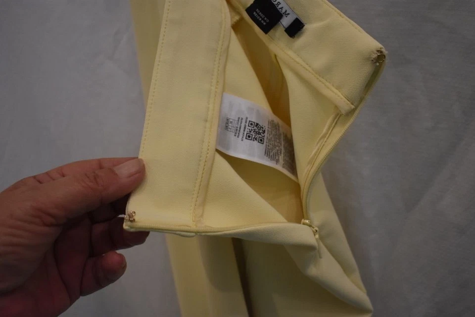 Women's Marciano by Guess Pale Yellow  High Waist Dress Pants Size 2 - Image 3 of 4