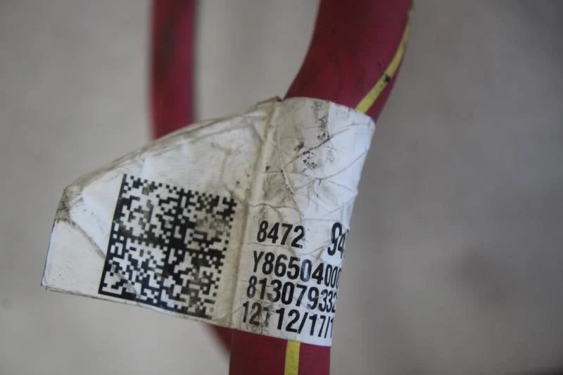 Cadillac CT5 2020 2021 arnés de cable de batería positivo 84729453 Foto 2 de 4