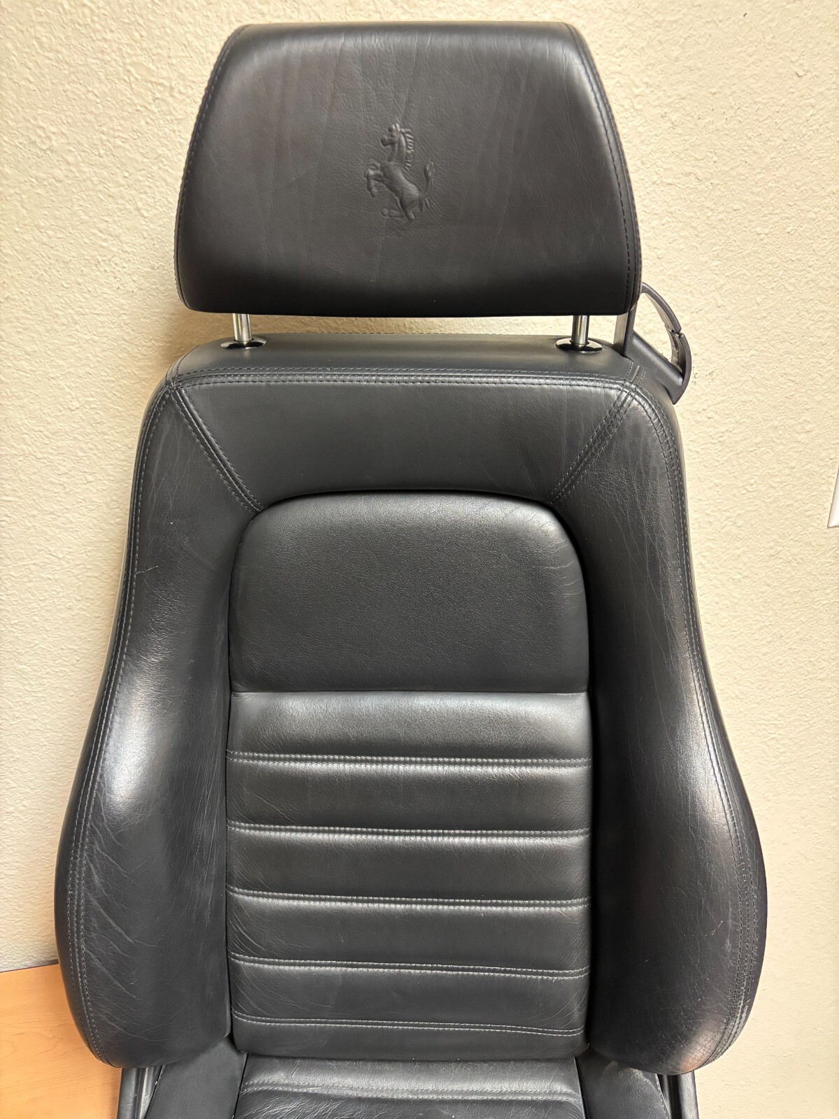 LEFT  FERRARI SEAT