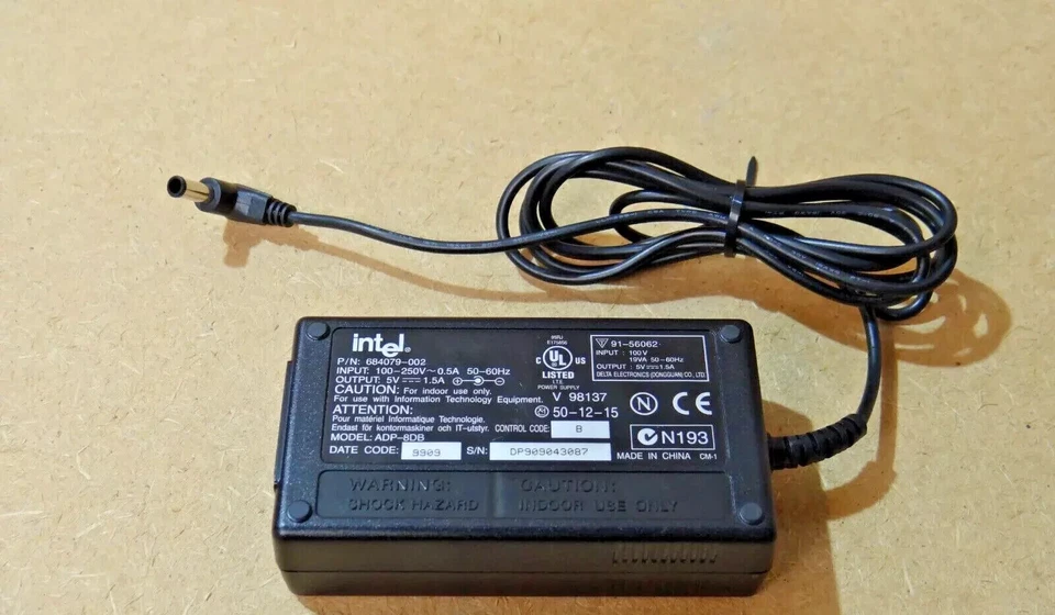 Intel 5.0V 1.5A AC Adapters, Power Supplies. Model: ADP-8DB, P/N: 684079-002 - Image 4 of 4