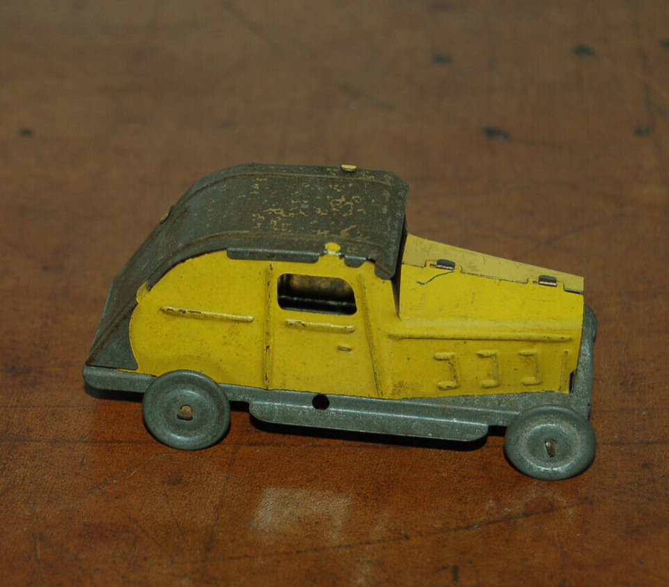 Penny Toy Gobin Daudé Polichinelle - Voiture Renault Celtaquatre Miniature - France