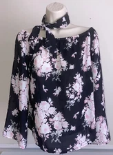 Grayson Threads Size S Off Shoulder 3/4 Bell Sleeve Sheer Floral Top With Scarf