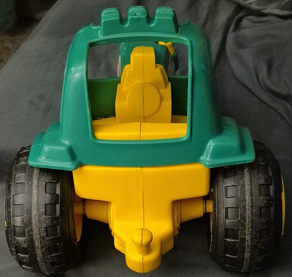 Vintage 1992 Green/Yellow Tonka 22" Plastic Tractor - Image 3 of 4