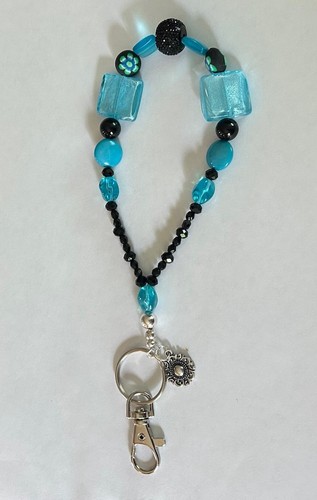 Turquoise and Black Floral Wrist Cell Phone Strap Camera Strap Purse Charm - 第 1/5 張圖片