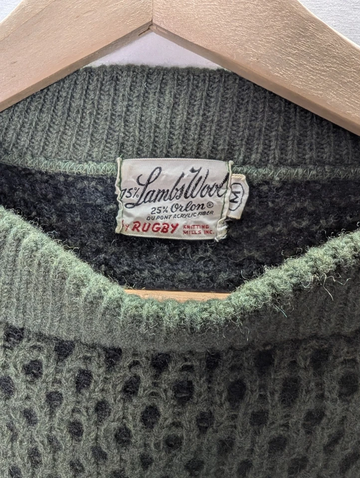 Suéter masculino pesado de lã de cordeiro verde oliva vintage anos 50 Rugby Mills médio - Imagem 2 de 4