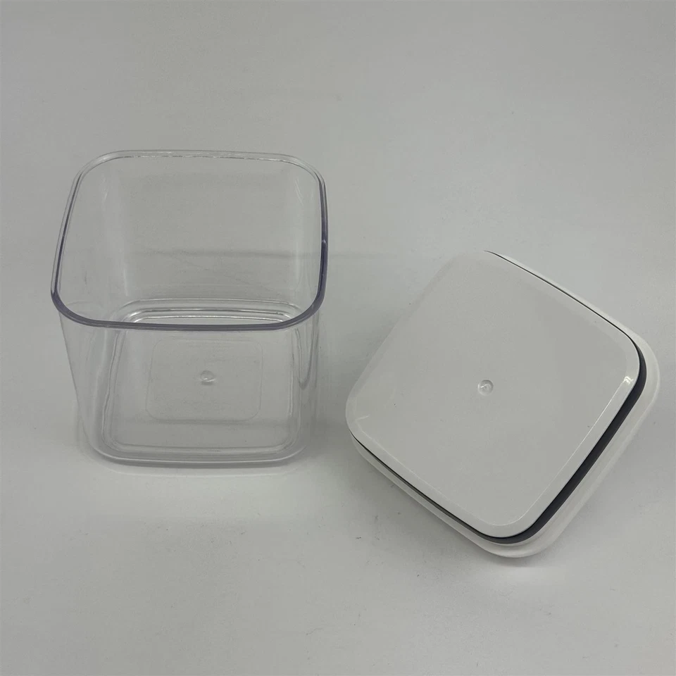 Contenedor cuadrado de almacenamiento de alimentos Better Homes & Gardens de 4,5 tazas Flip-Tite Foto 3 de 4