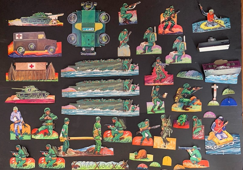 Vtg  US Army WWII Army Soldiers Playset Paper Cut-Outs playset- 42 Pieces