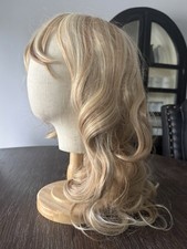 Long Blonde Wavy Curly Hair Wig Bangs New In Package Women  s 22  Cosplay