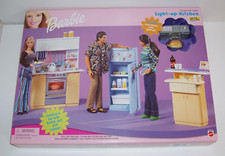 1999 Mattel Barbie Light-Up Kitchen, No. 67554-94, made in China, NRFB