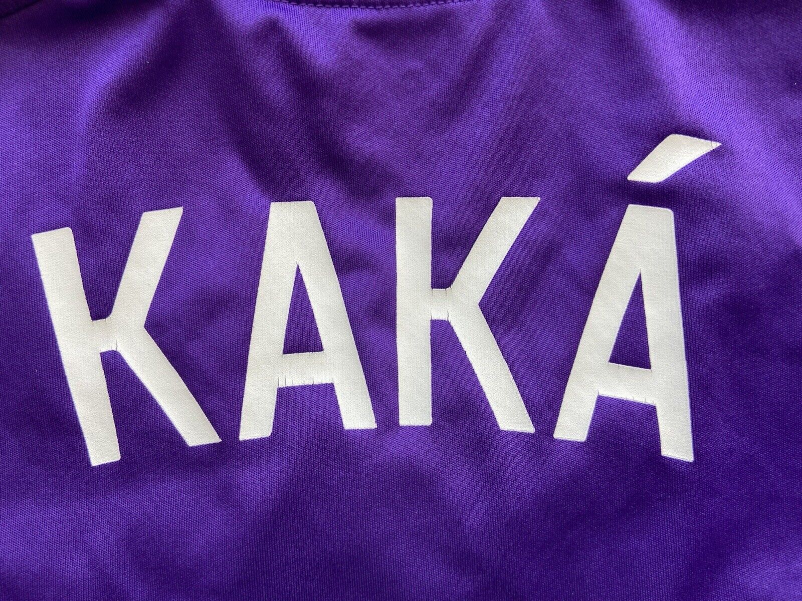 Orlando City divulga camisa para estreia na MLS em 2015 com Kaká