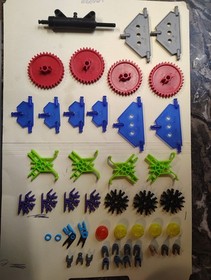 Lot Vintage K'NEX Yellow Hard KNEX Case Roller Coaster Chain Track See Pics Qtys