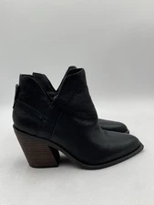 Women’s Crown Vintage Stavie Black Leather Ankle Side Zip Bootie Size 7M