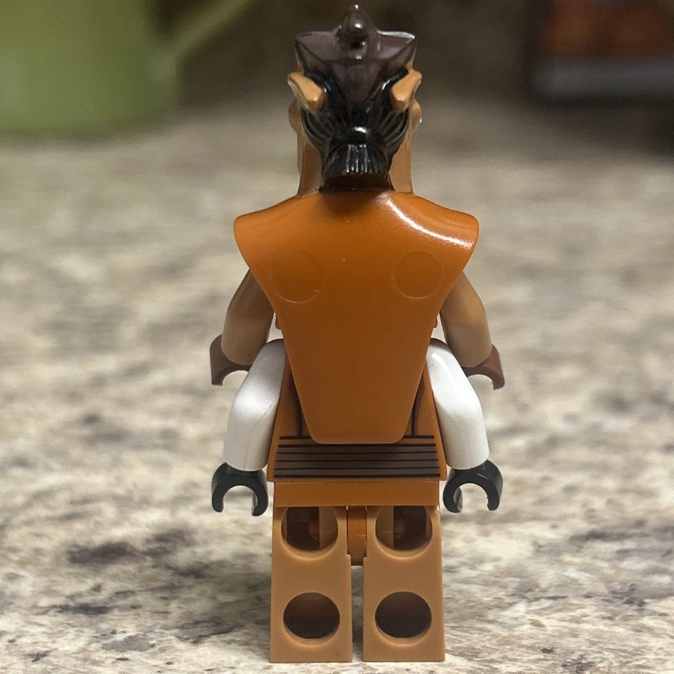 Pong Krell LEGO Star Wars Mini Figure 75004 - Image 3 of 4