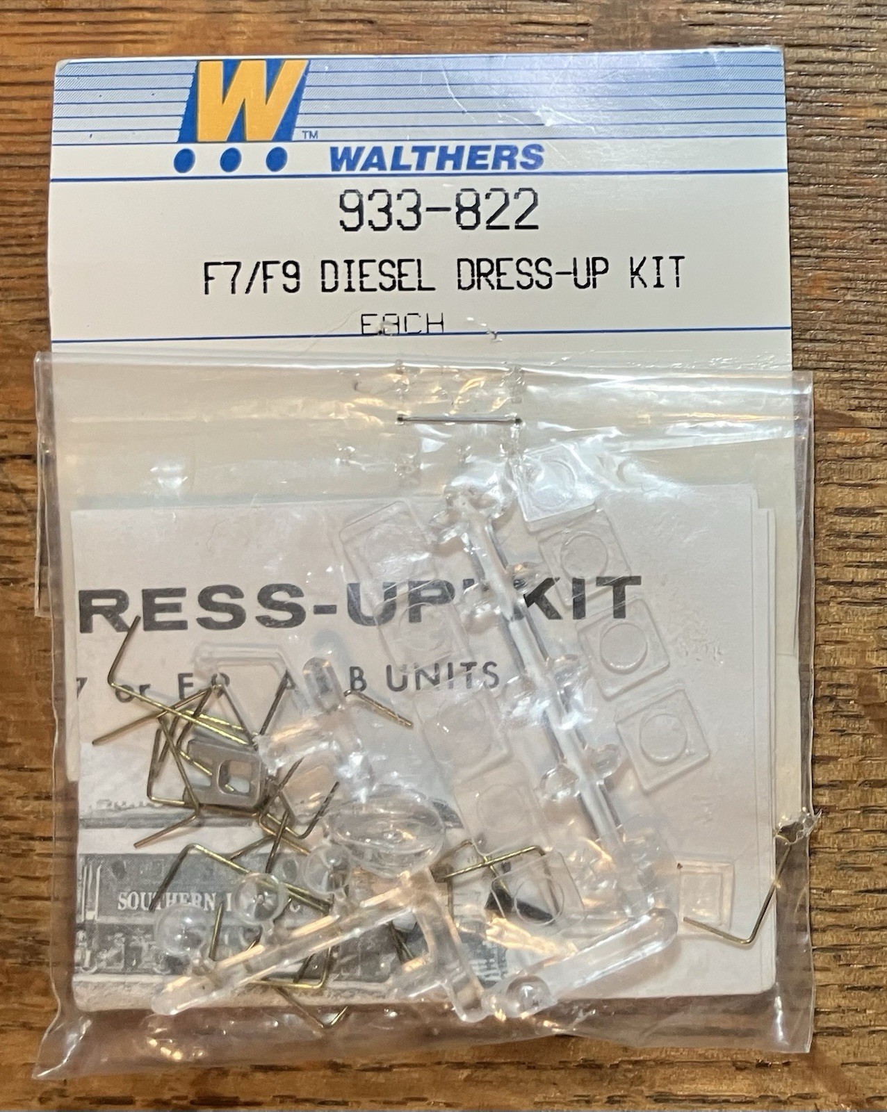 Vintage HO Scale/ WALTHERS / F7,  F9 Diesel Dress-Up Kit / 933-822