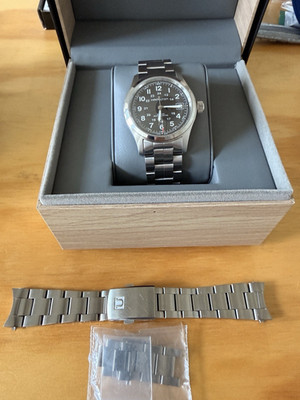 Hamilton Khaki Field Automatic 42mm Black Dial Steel Bracelet Date 100m Box