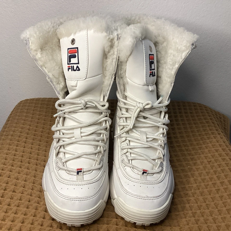 Fila Boots Women’s Sz 10 White Disruptor 10” High Top Sherpa Lined Light Winter - Image 3 of 4