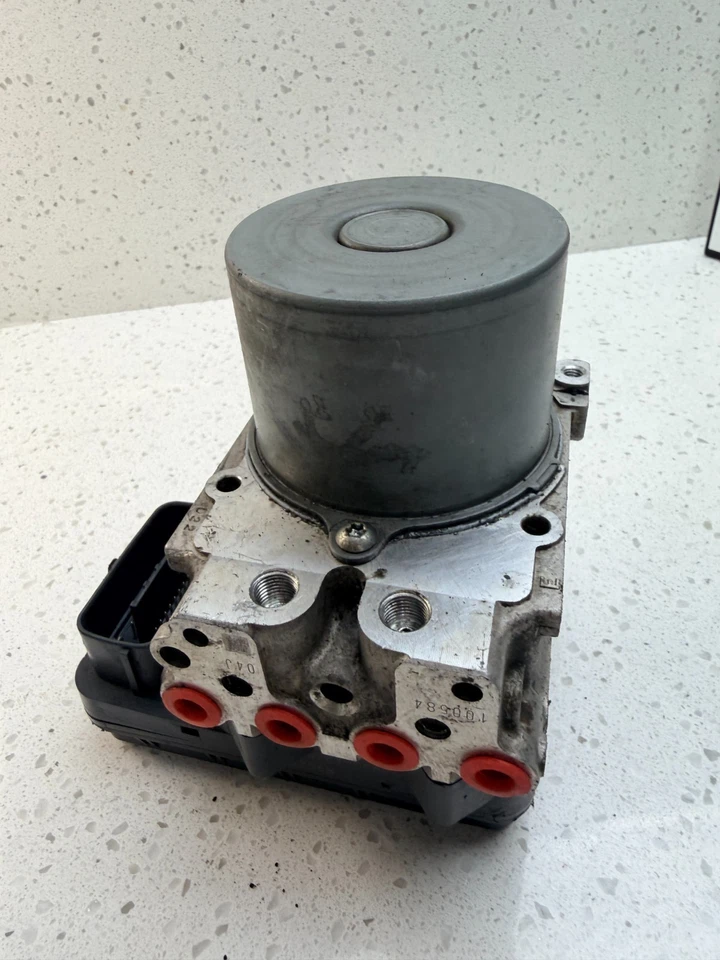 2008-2010 Scion xB 2.4L ABS Anti Lock Brake Pump Module 89541-12510 OEM B371-1 Foto 3 de 4