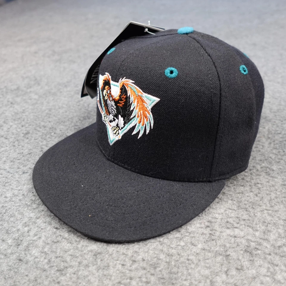 Gorra ajustada vintage Fresno Falcons para hombre 7 1/8 negra hockey nueva era hecha en EE. UU. Foto 3 de 4