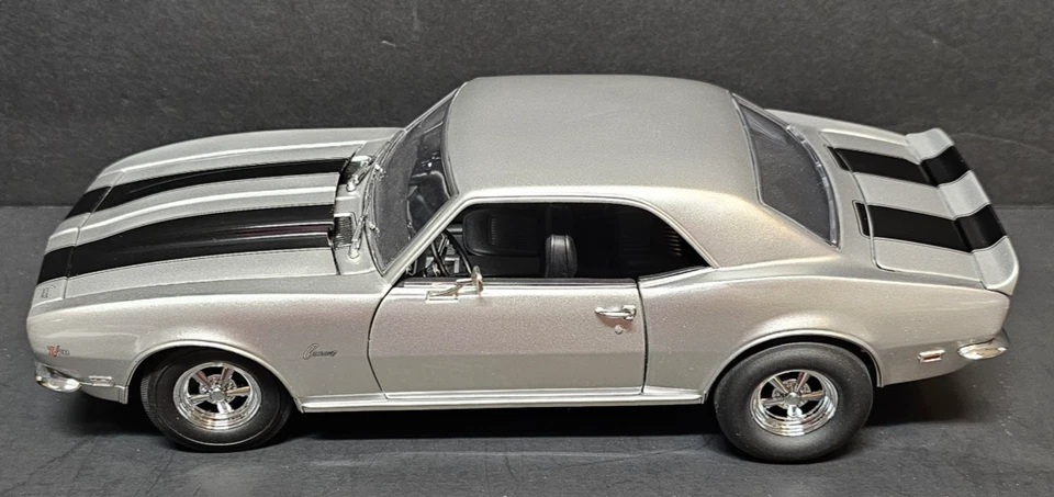 LANE EXACT DETAIL 1:18 1968 CAMARO Z28 STREET STALKERZ Silver w/Black 497 of 504 - Image 3 of 4