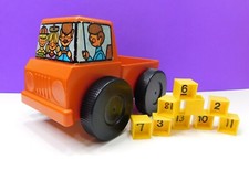 Tupperware Toys Pick-Em-Up Truck with 9 Yellow Blocks 1342 Vintage Number Foam
