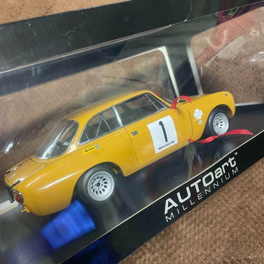 Autoart 1/18 Alfa Romeo GT Am Jarama 1970 Hezemans #1 87003 Autoart 1/18 Alfa Romeo GT Am Jarama 1970 Hezemans #1 87003