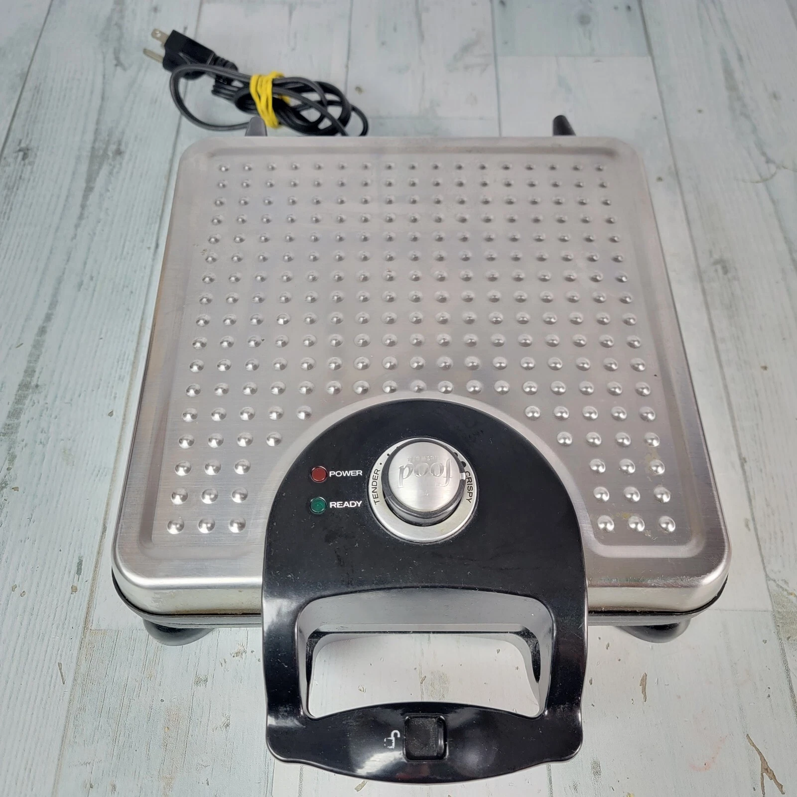 FOOD NETWORK Stainless Steel Belgian Waffle Maker by Sensio Model YDE813 Works