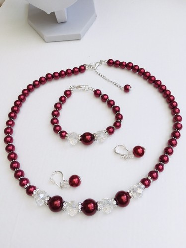Beautiful Necklace Bracelet Earrings Set In Deep Red Faux Glass Pearls &Crystals - Picture 8 of 9