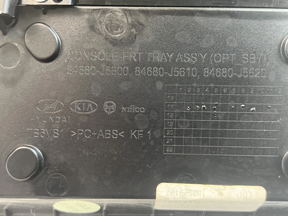 2018-2021 KIA STINGER CENTER CONSOLE STORAGE COMPARTMENT TRAY 84680-J5620 OEM - Image 4 of 4