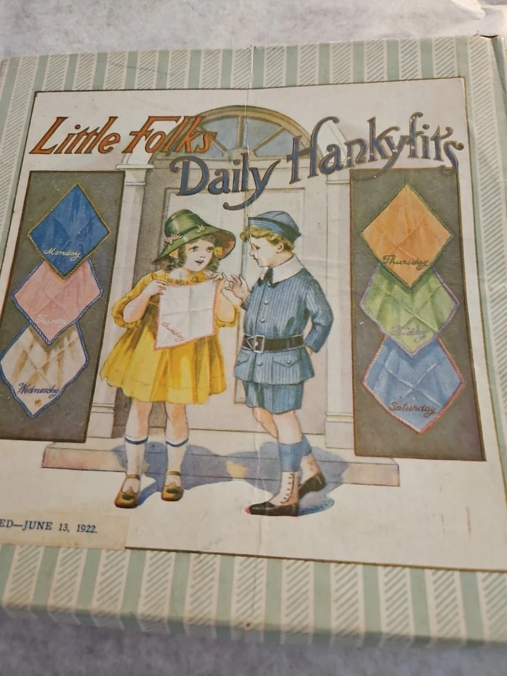 Juego de 7 pañuelos diarios para niños Little Folks 1922 en caja bordados  Foto 2 de 4