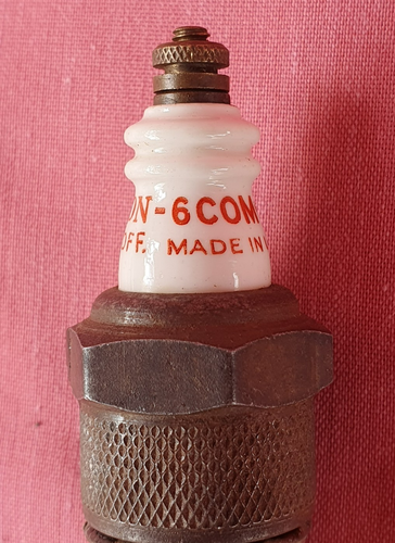 Pair of NOS Vintage Champion -6COM-62 Spark Plugs USA (untested) - Picture 2 of 8