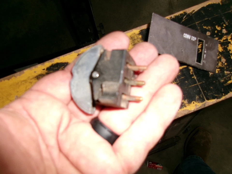 Buick Lesabre 1968 convertible interruptor superior 68 Foto 3 de 3