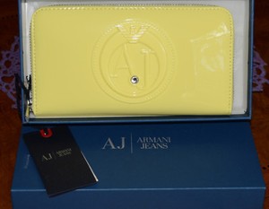 light yellow wallet