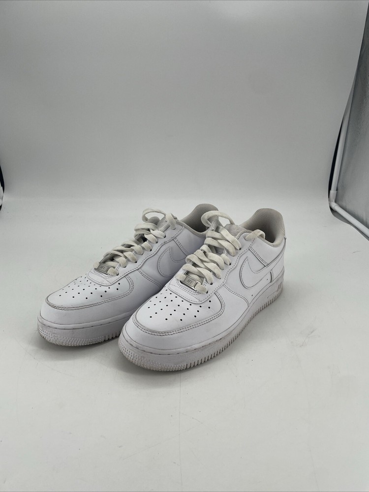Nike Air Force 1 '07 Low Men's White Athletic Shoes Sneakers Size 8