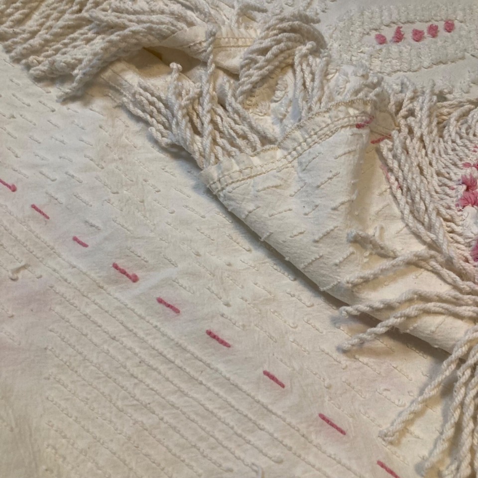 Vintage Chenille Floral Bedspread Fringe Cream Pink King Size 104 x 109