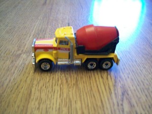 matchbox 1981 peterbilt cement mixer