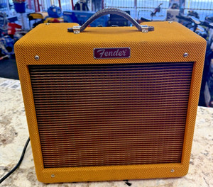 Fender Pro Junior IV 15W 1x10 Tube Guitar Combo Amplifier Lacquered Tweed
