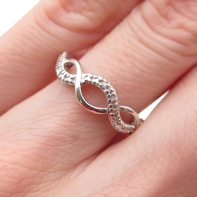 Ross Simons 925 Sterlingsilber echter Diamant Akzent Unendlichkeit geflochten Ring Größe 6