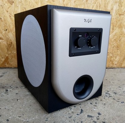 Teufel Concept M 900 SW  Sidefire Subwoofer * aktiv 200 Watt Verstärker schwarz