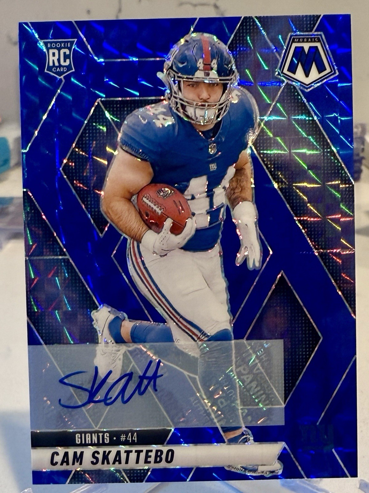 2025 Panini NFL Mosaic Cam Skattebo #65/99 TRUE BLUE ROOKIE AUTO #305 NY Giants